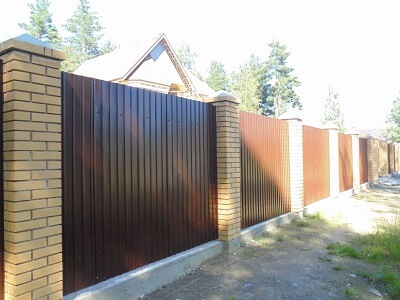 Забор из металлопрофиля в Лиде