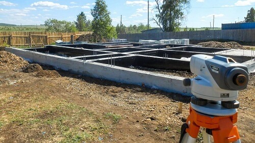 Заливка ленточного фундамента в Лиде